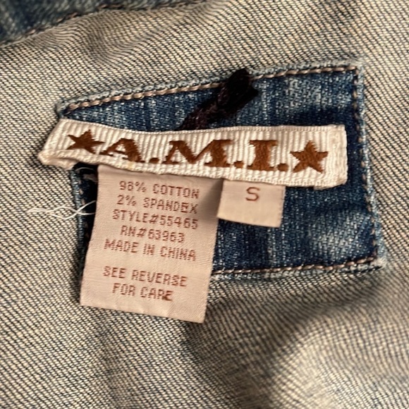 A.M.I. ⭐️Jeans jacket - Picture 7 of 7
